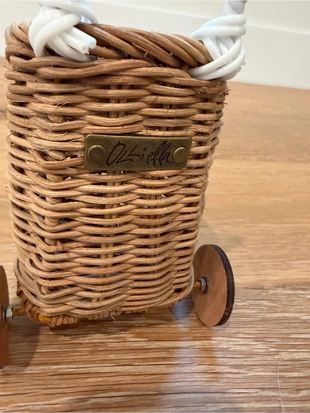 Olli Ella brand new